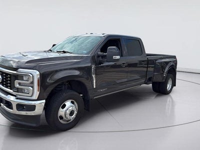 2024 Ford Super Duty F-350 DRW LARIAT