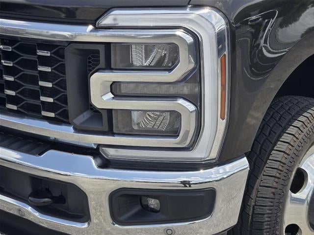 2024 Ford Super Duty F-350 DRW LARIAT