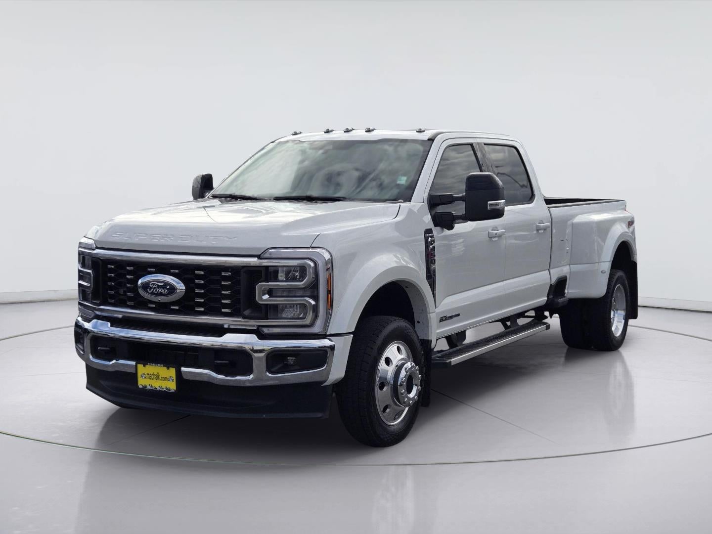 2026 Ford Super Duty F-450 DRW Lariat