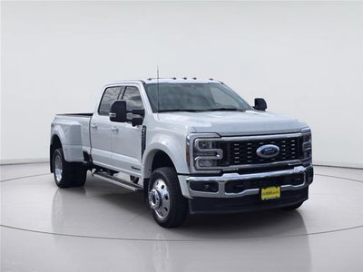 2026 Ford Super Duty F-450 DRW Lariat