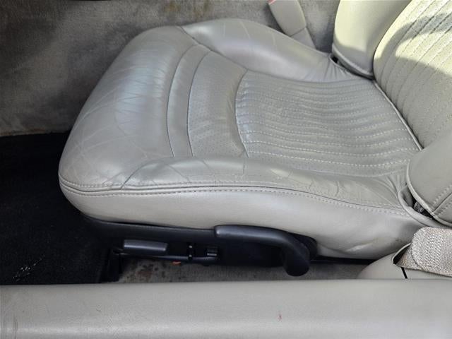 2004 Chevrolet Corvette Base