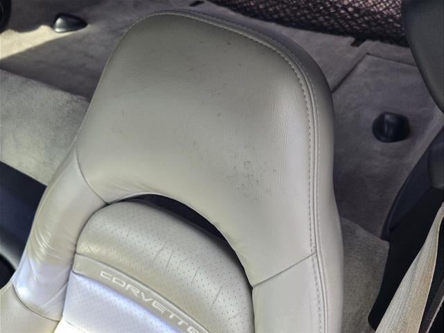 2004 Chevrolet Corvette Base