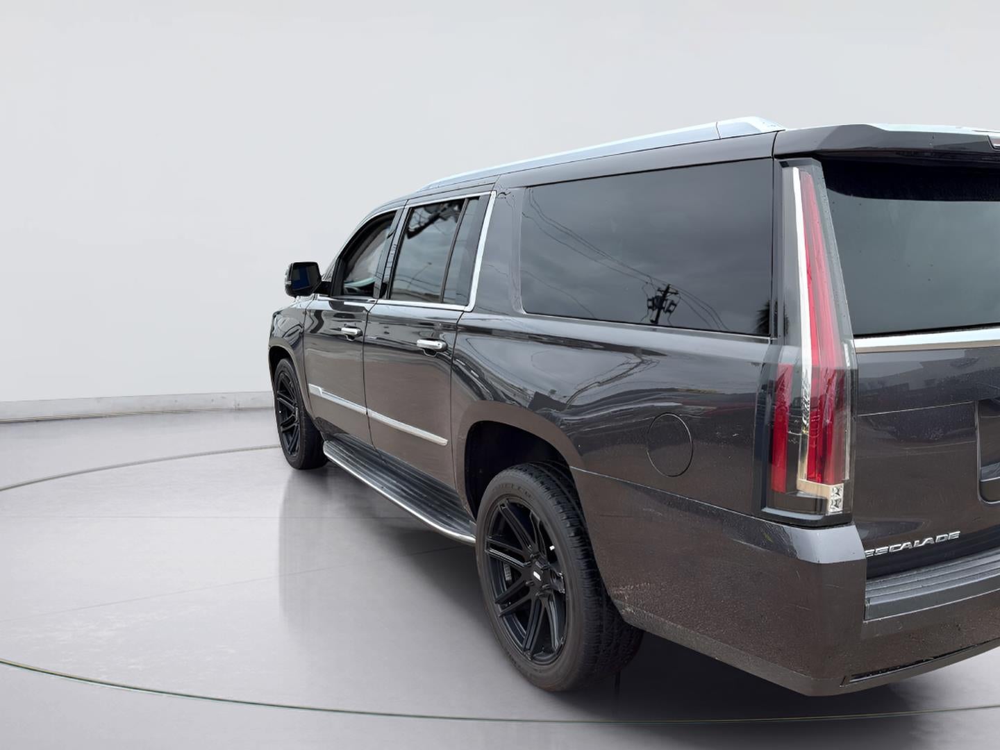 2018 Cadillac Escalade Esv Luxury