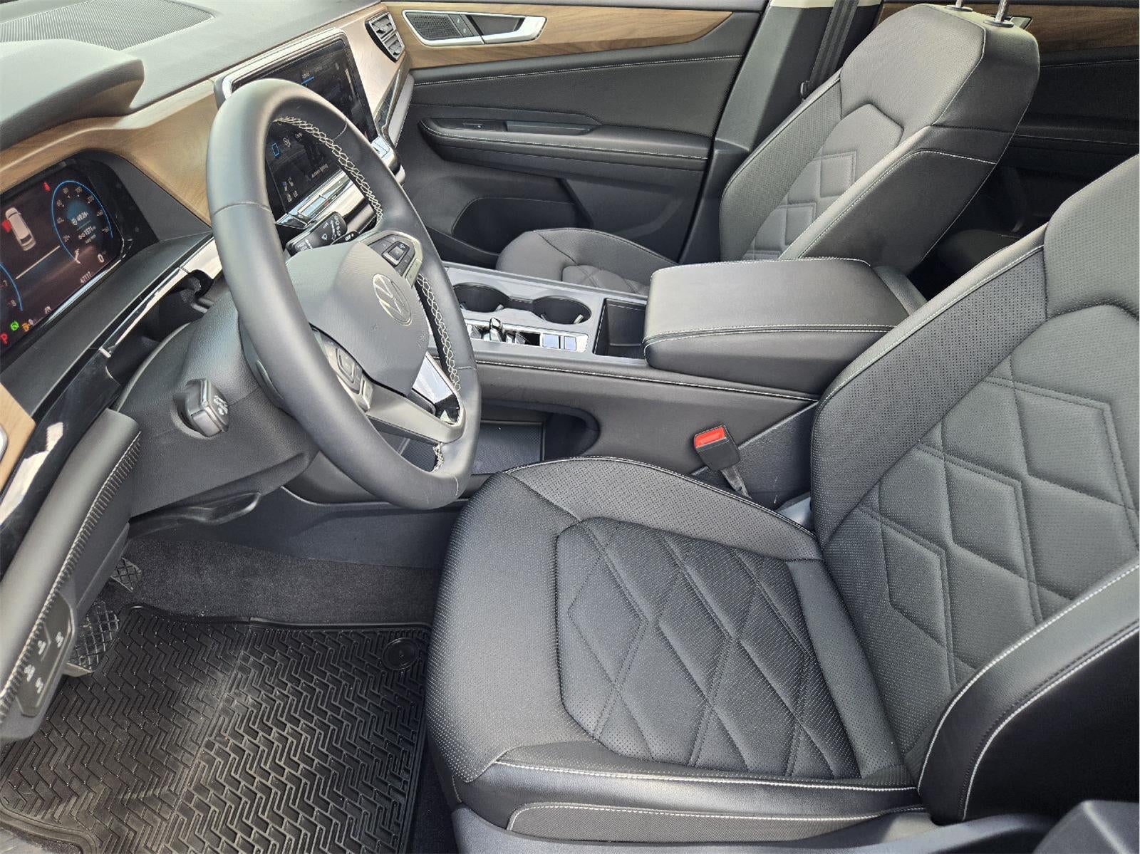 2024 Volkswagen Atlas 2.0T SE
