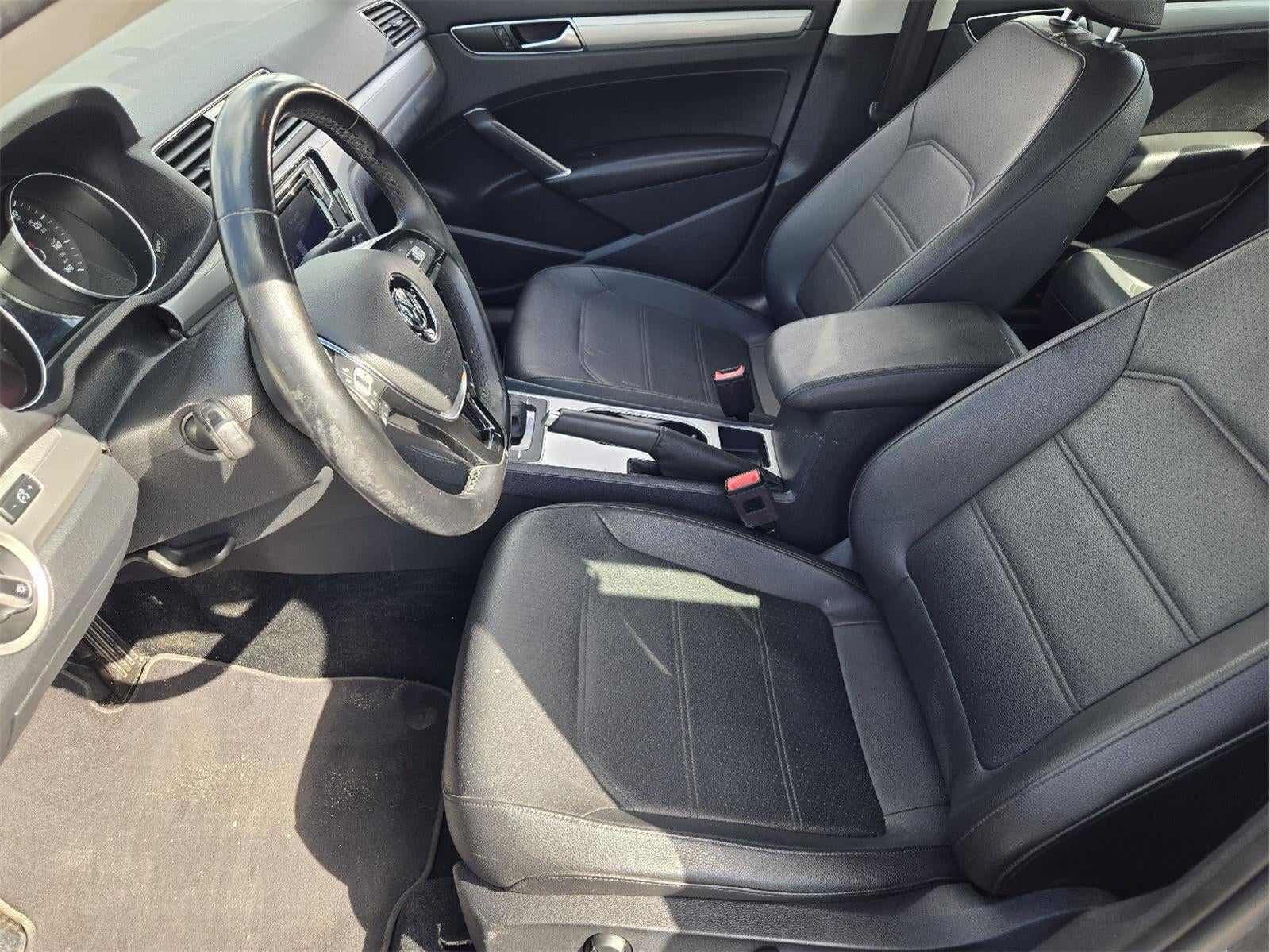 2019 Volkswagen Passat 2.0T Wolfsburg Edition