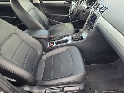 2019 Volkswagen Passat 2.0T Wolfsburg Edition