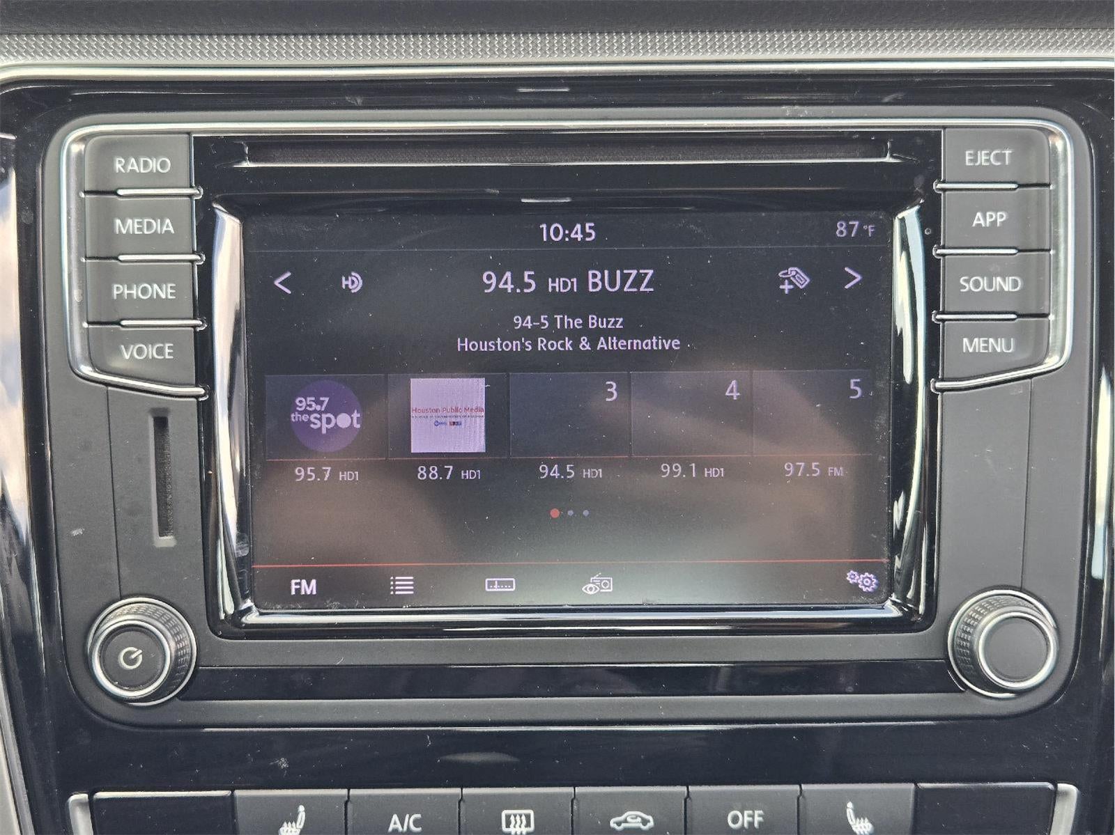 2019 Volkswagen Passat 2.0T Wolfsburg Edition