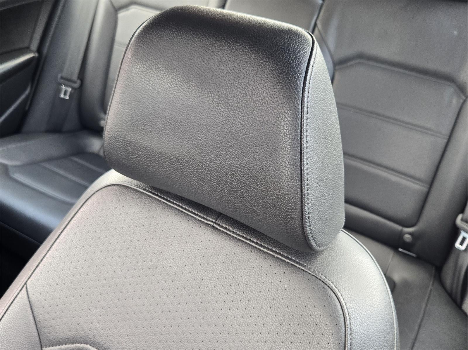 2019 Volkswagen Passat 2.0T Wolfsburg Edition