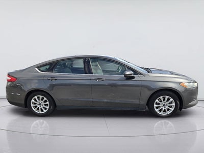 2016 Ford Fusion S