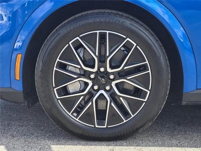 2025 Ford MUSTANG MACH-E PREMIUM