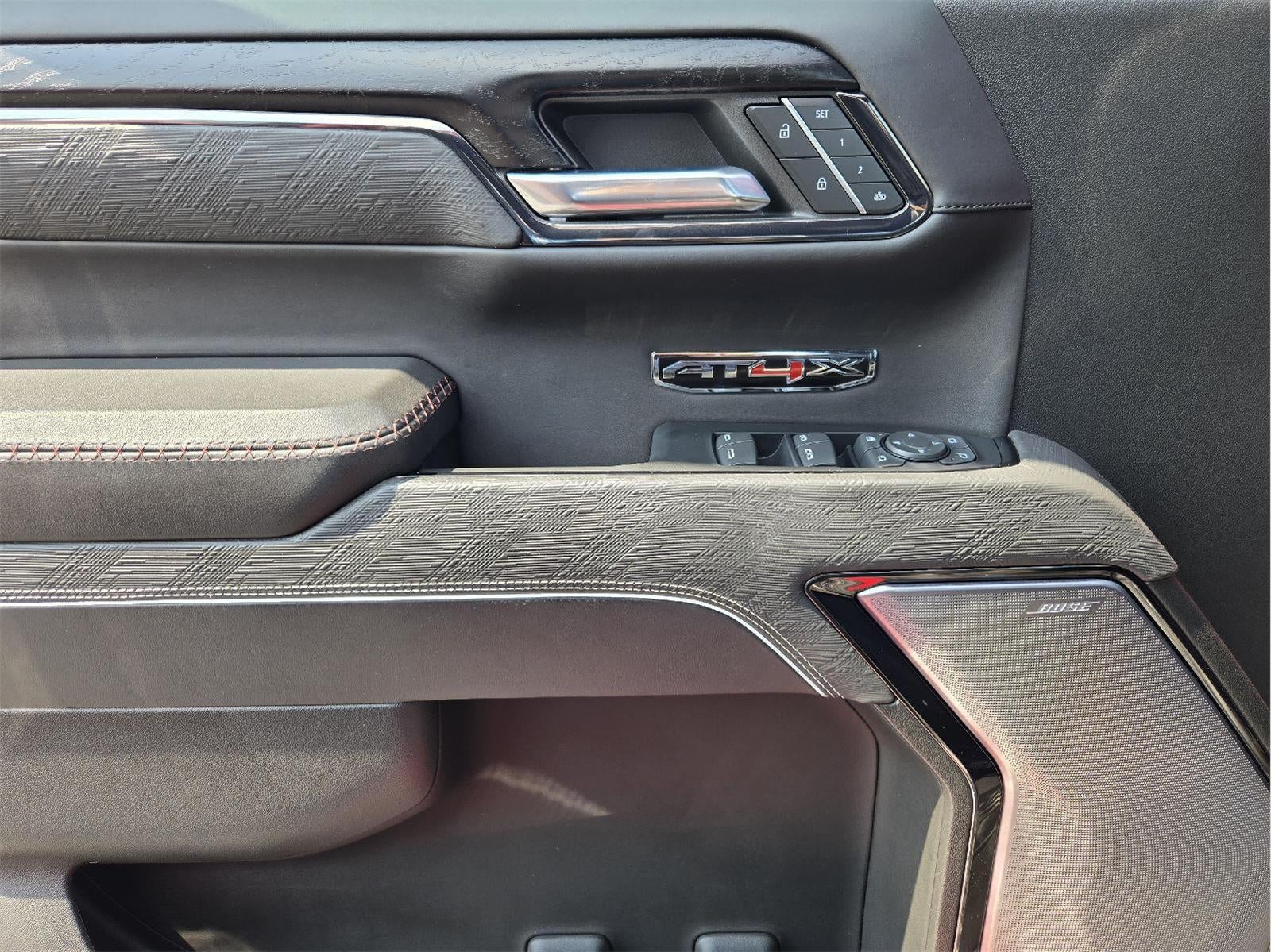 2024 GMC Sierra 1500 AT4X
