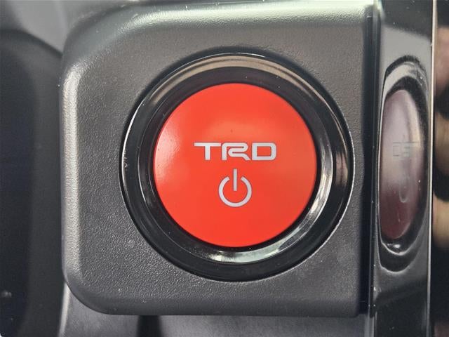 2025 Toyota Tacoma TRD Sport HV