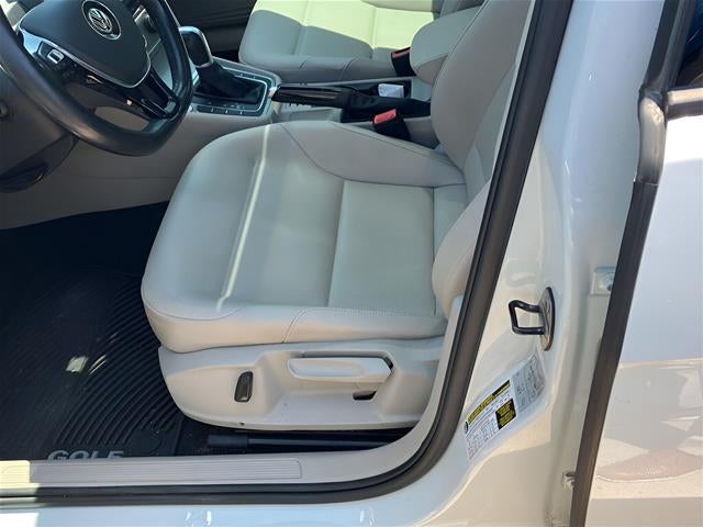2017 Volkswagen Golf TSI SE