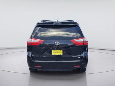 2018 Toyota Sienna LE 8-Passenger