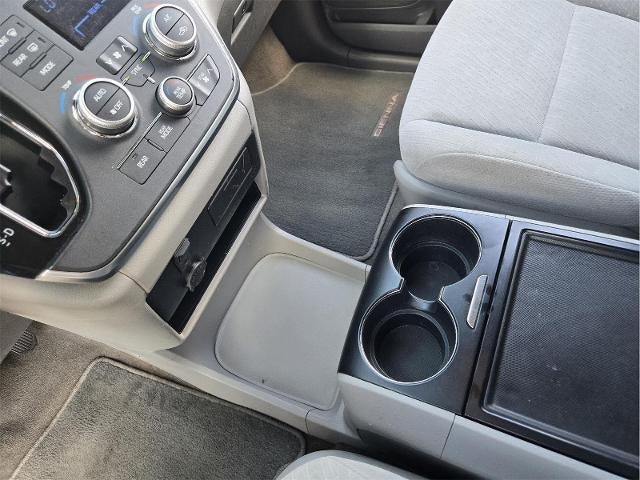 2018 Toyota Sienna LE 8-Passenger