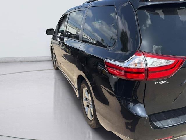 2018 Toyota Sienna LE 8-Passenger