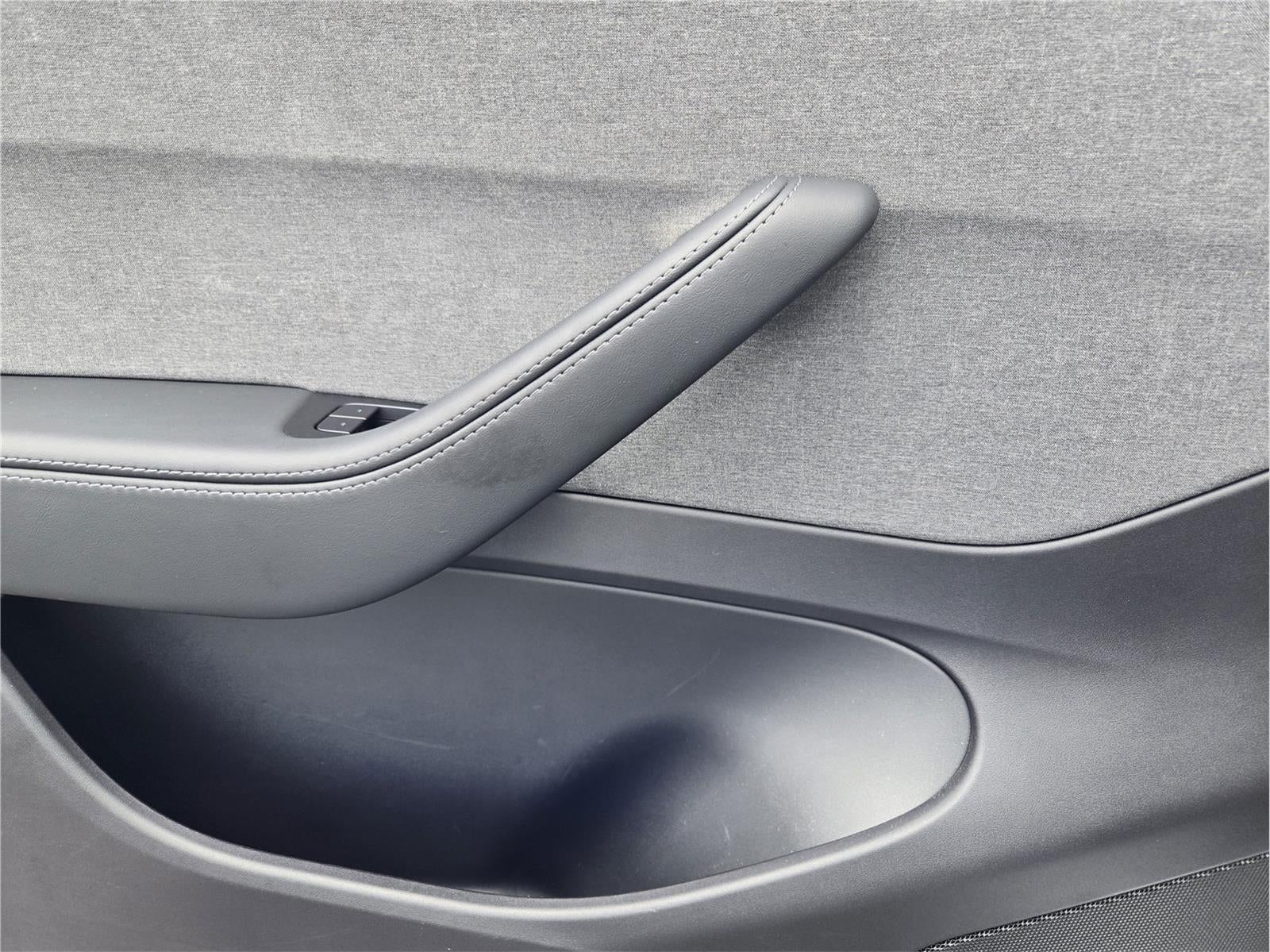 2026 Tesla Model Y Base
