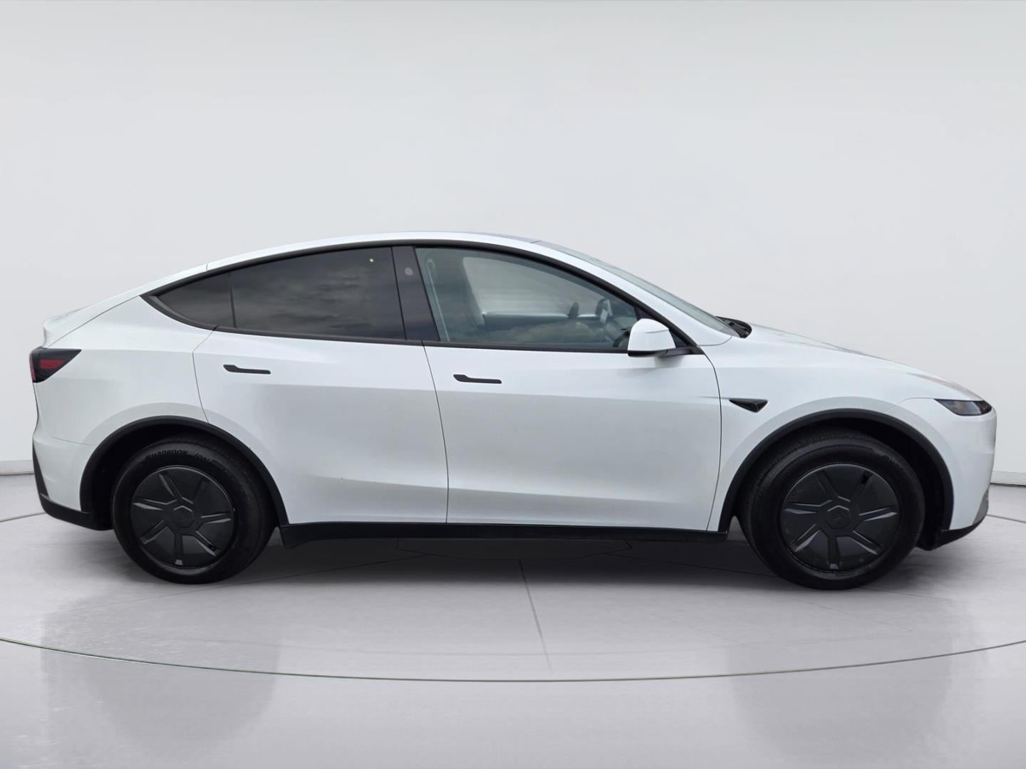 2026 Tesla Model Y Base