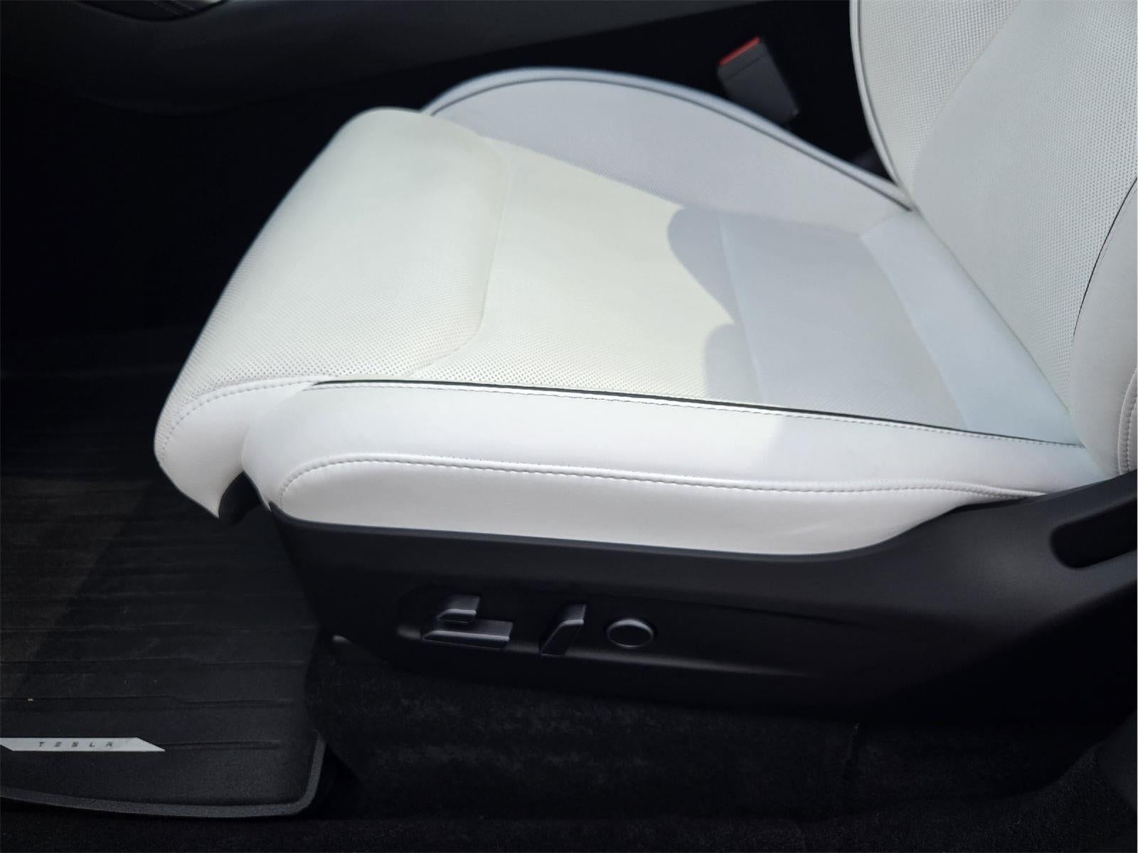 2026 Tesla Model Y Performance