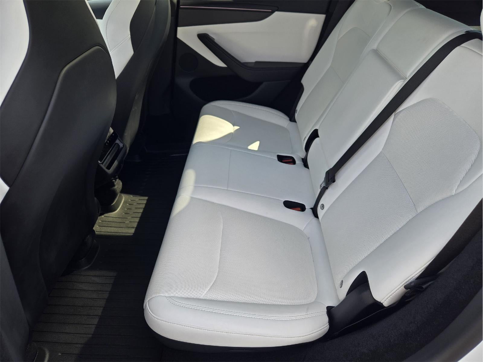 2026 Tesla Model Y Performance