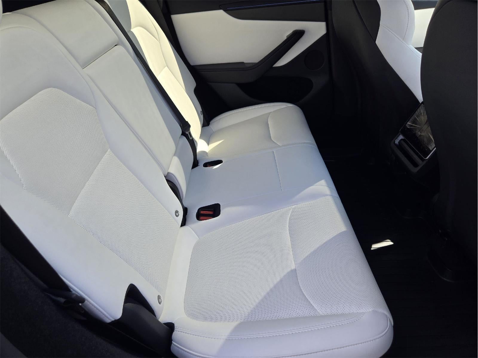 2026 Tesla Model Y Performance