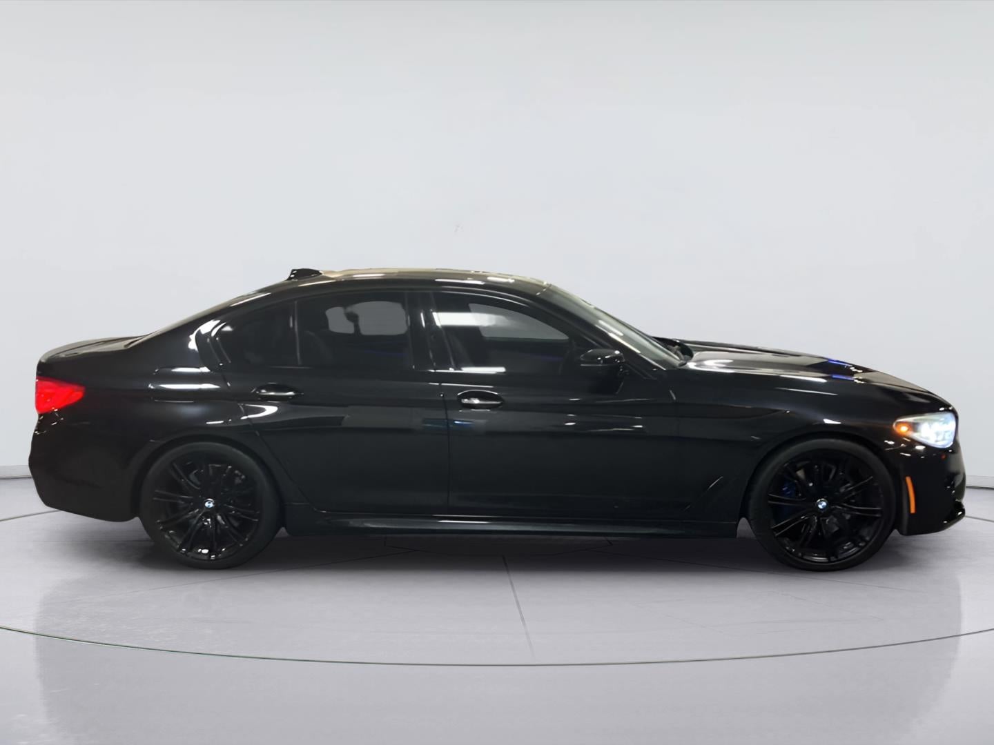 2017 BMW 5 Series 540i
