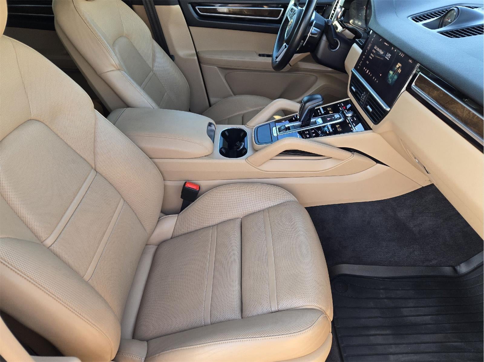 2021 Porsche Cayenne Base