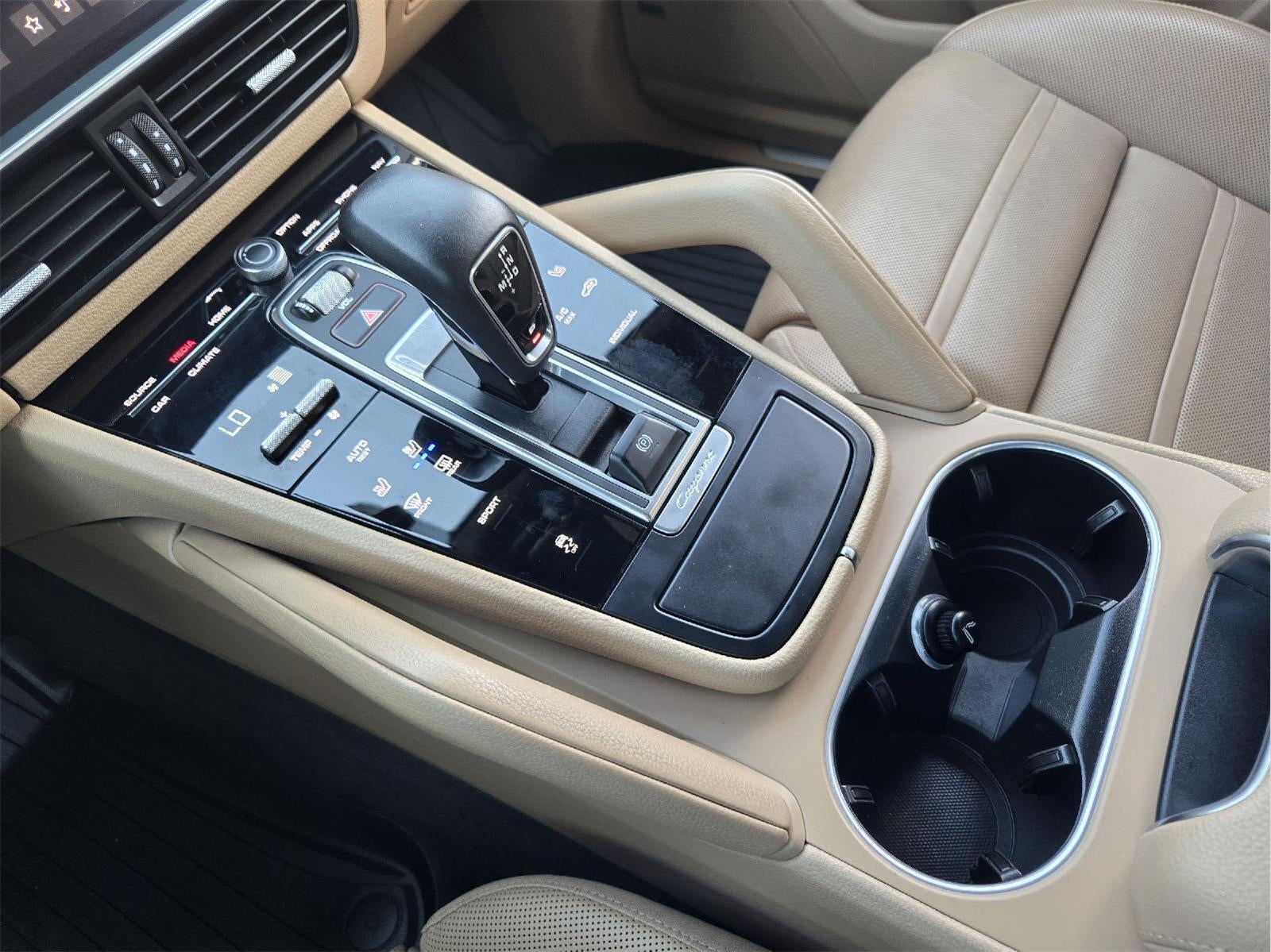 2021 Porsche Cayenne Base