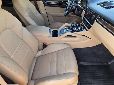 2021 Porsche Cayenne Base