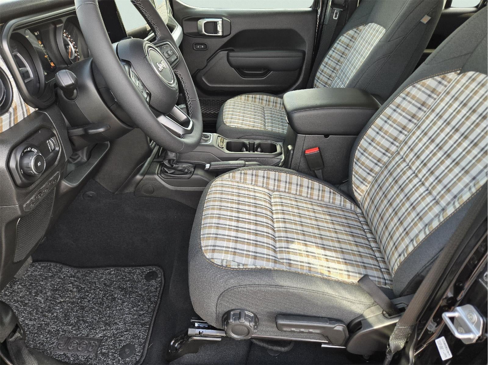 2026 Jeep WRANGLER Base
