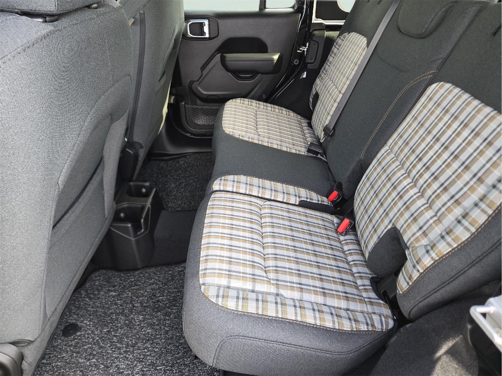 2026 Jeep WRANGLER Base