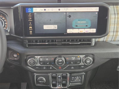 2026 Jeep WRANGLER Base
