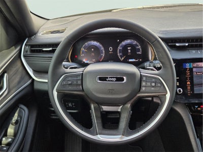 2026 Jeep Grand Cherokee Laredo Altitude