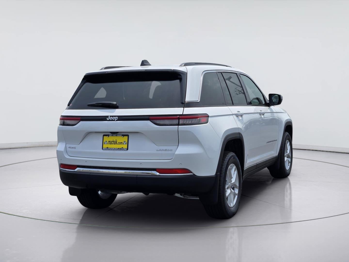 2026 Jeep Grand Cherokee Laredo X
