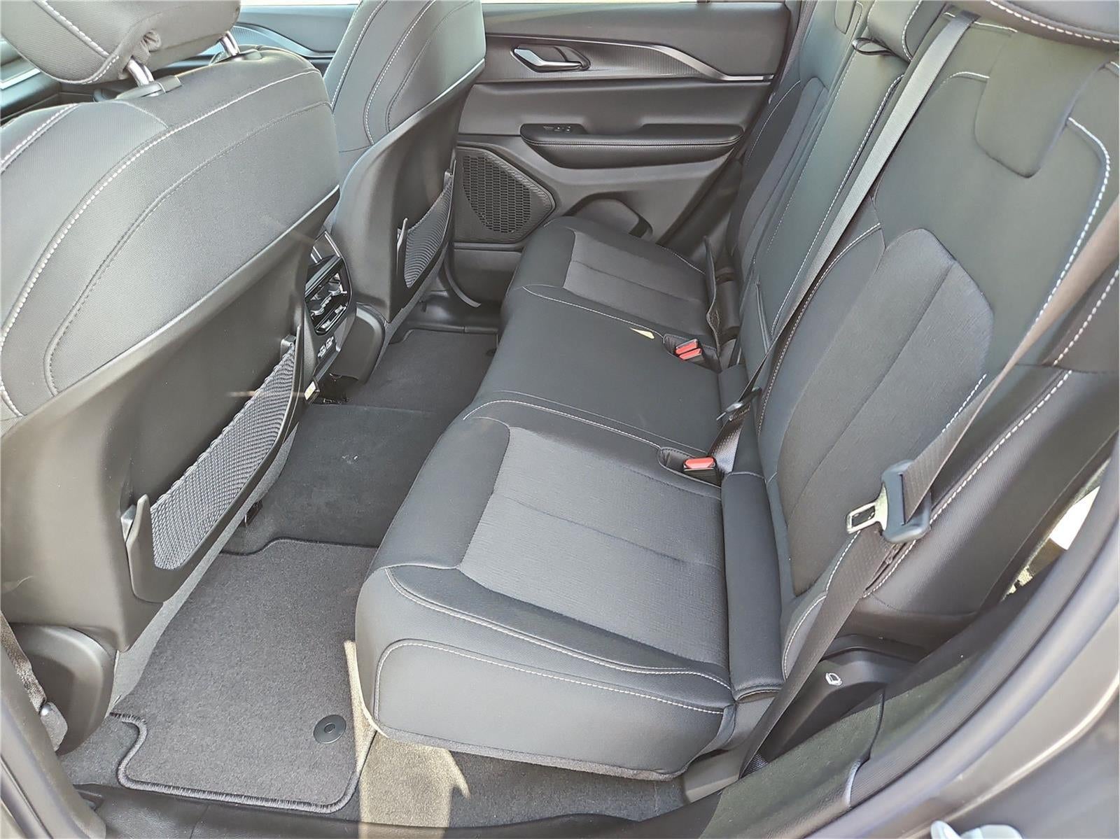 2026 Jeep Grand Cherokee Laredo X