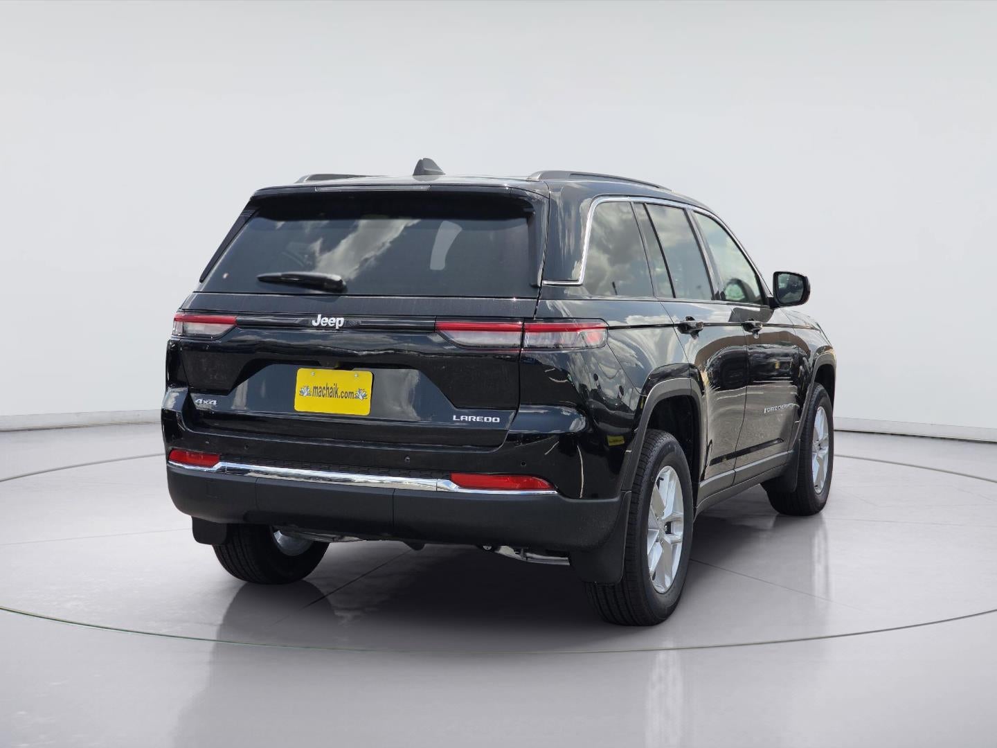 2026 Jeep Grand Cherokee Laredo X