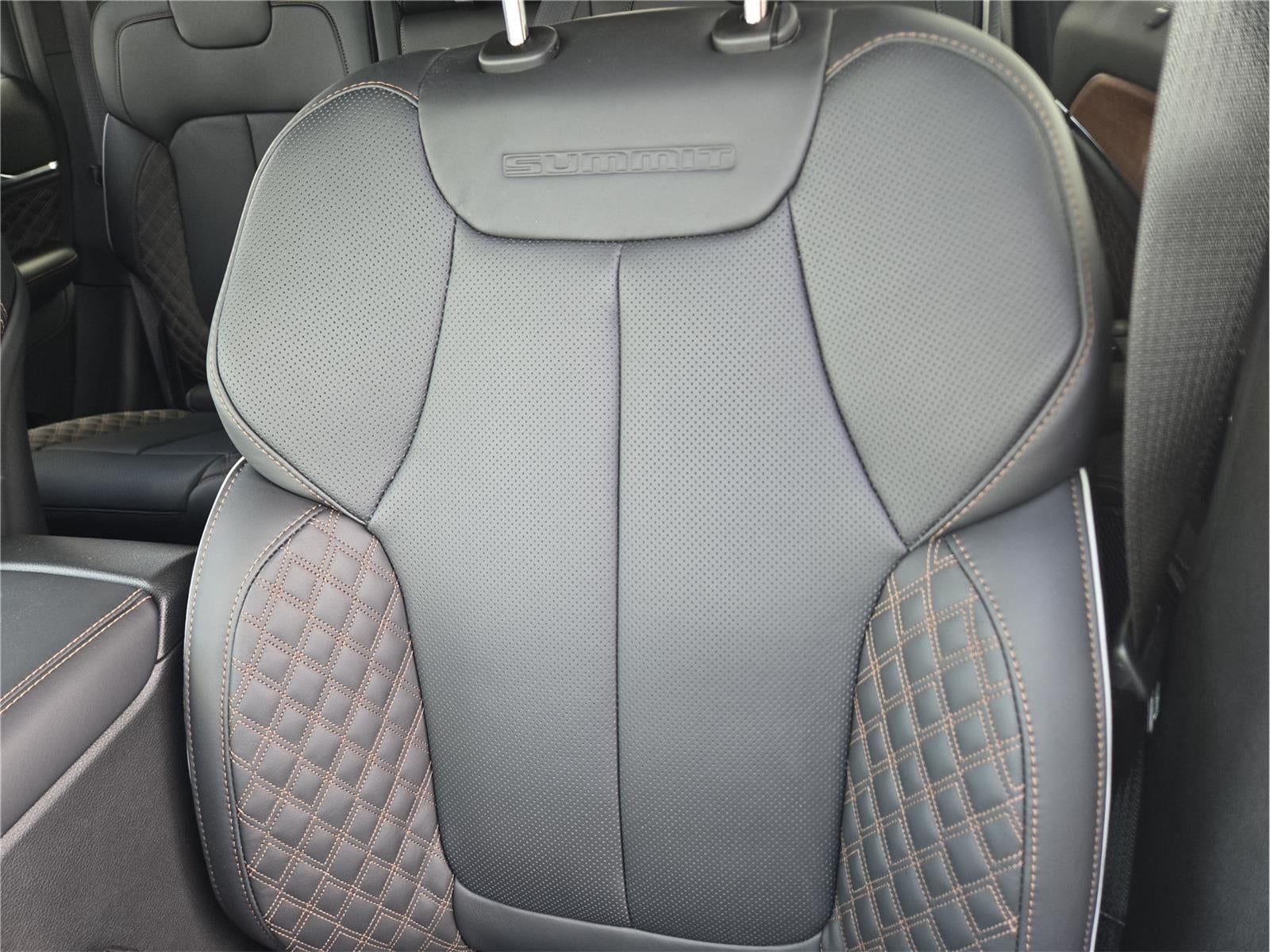 2026 Jeep Grand Cherokee Summit