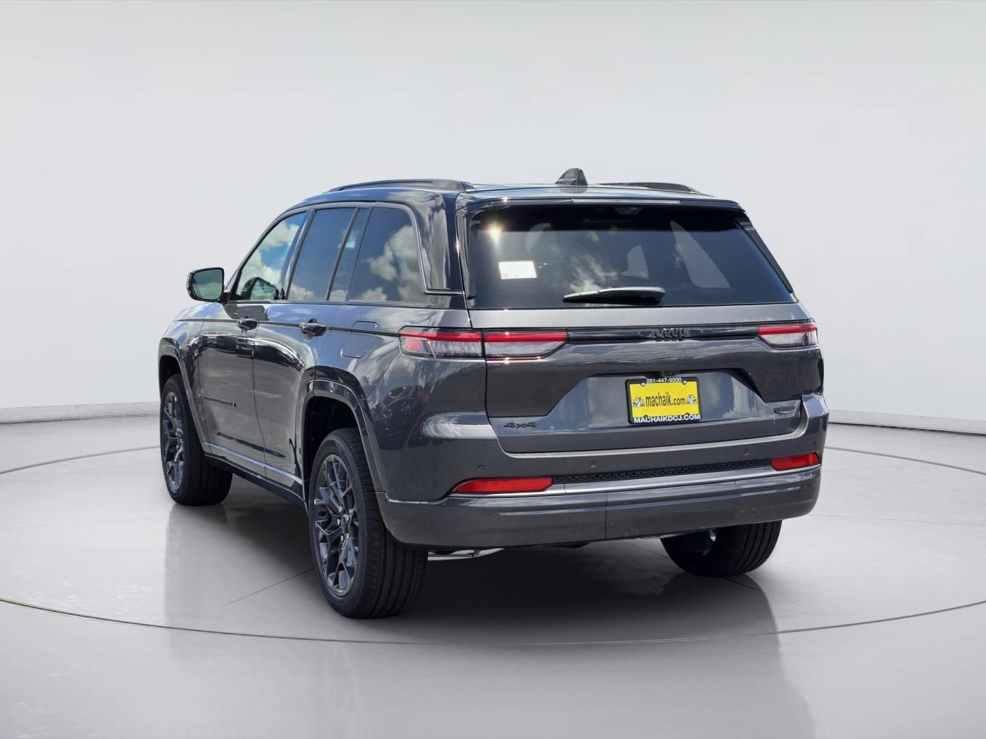 2026 Jeep Grand Cherokee Summit
