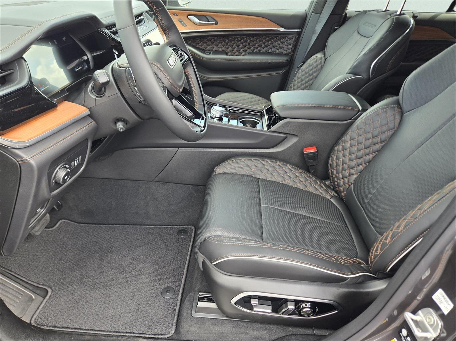 2026 Jeep Grand Cherokee Summit