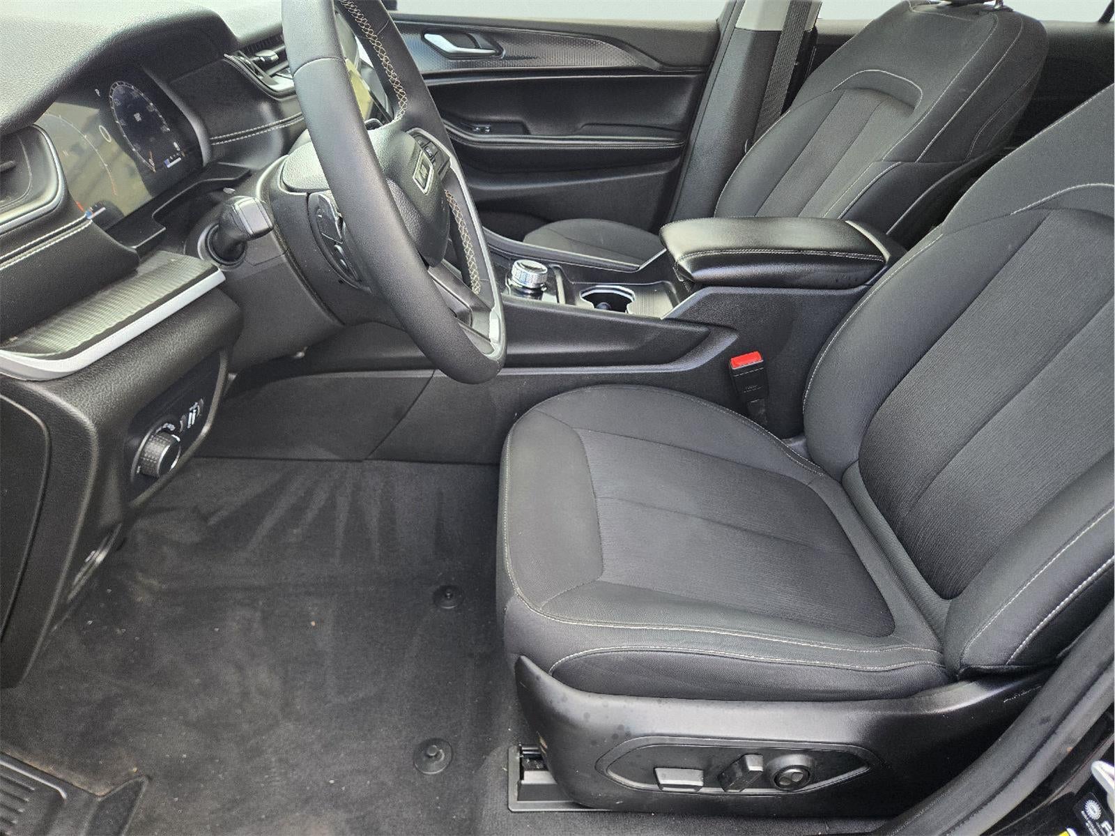2024 Jeep Grand Cherokee L Laredo