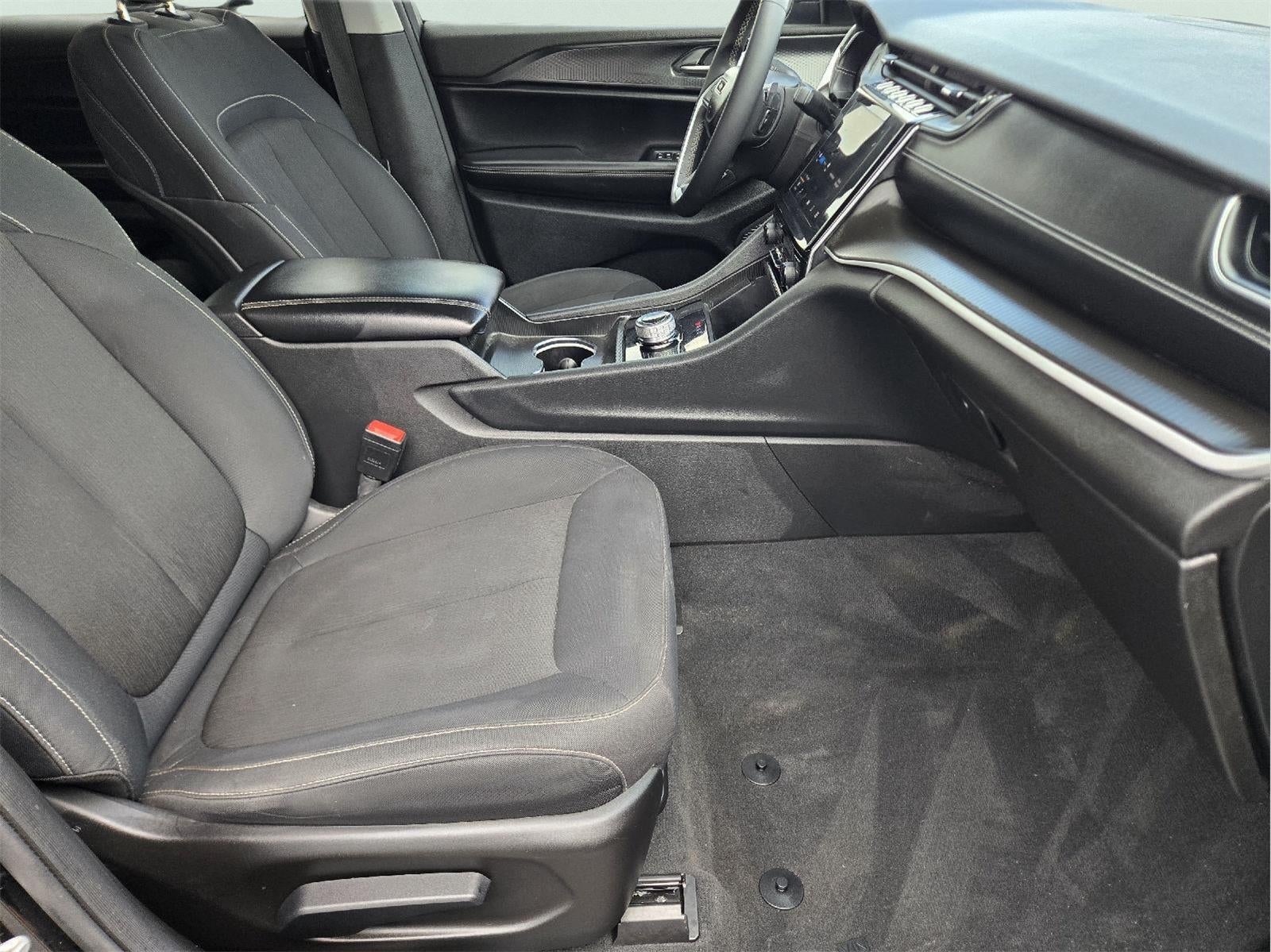 2024 Jeep Grand Cherokee L Laredo