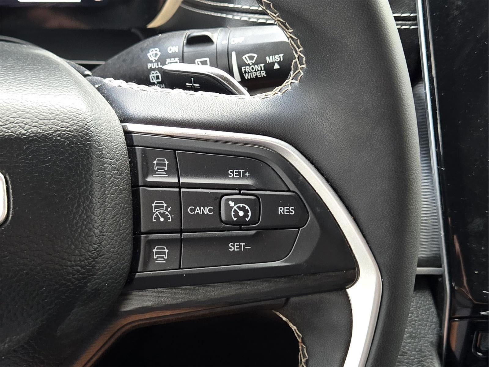 2024 Jeep Grand Cherokee L Laredo