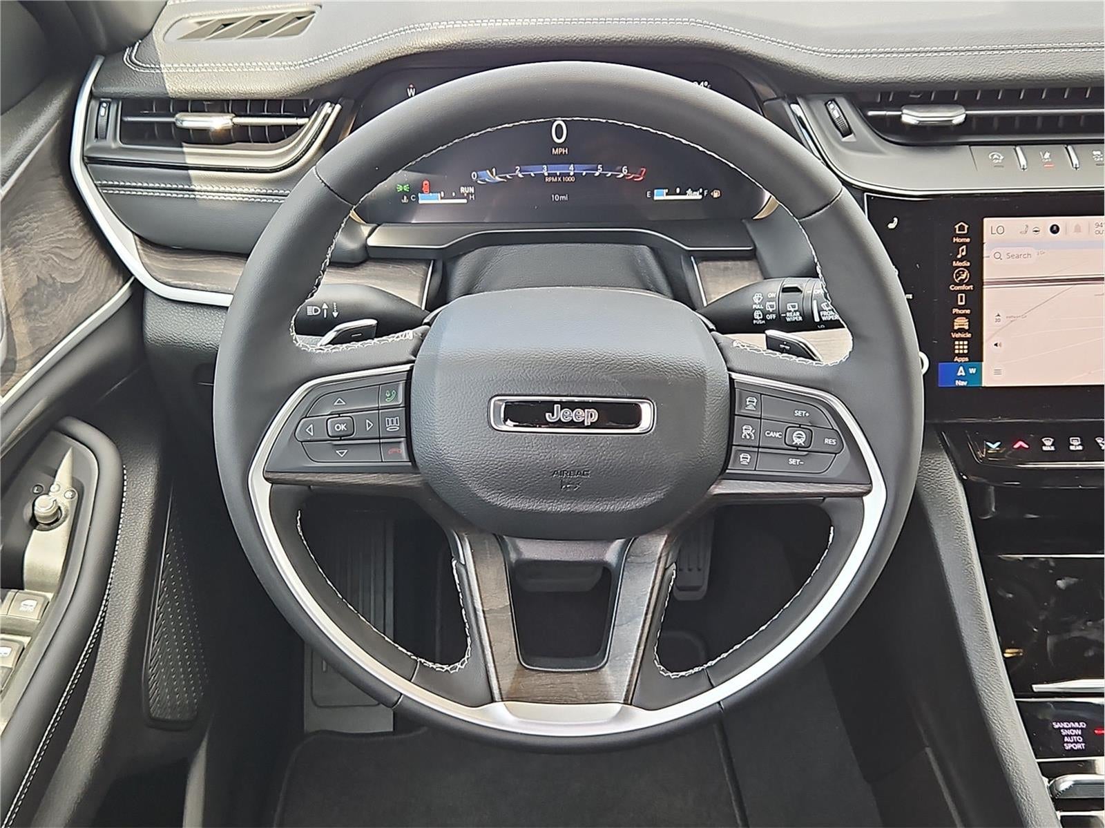 2026 Jeep Grand Cherokee L Laredo Altitude
