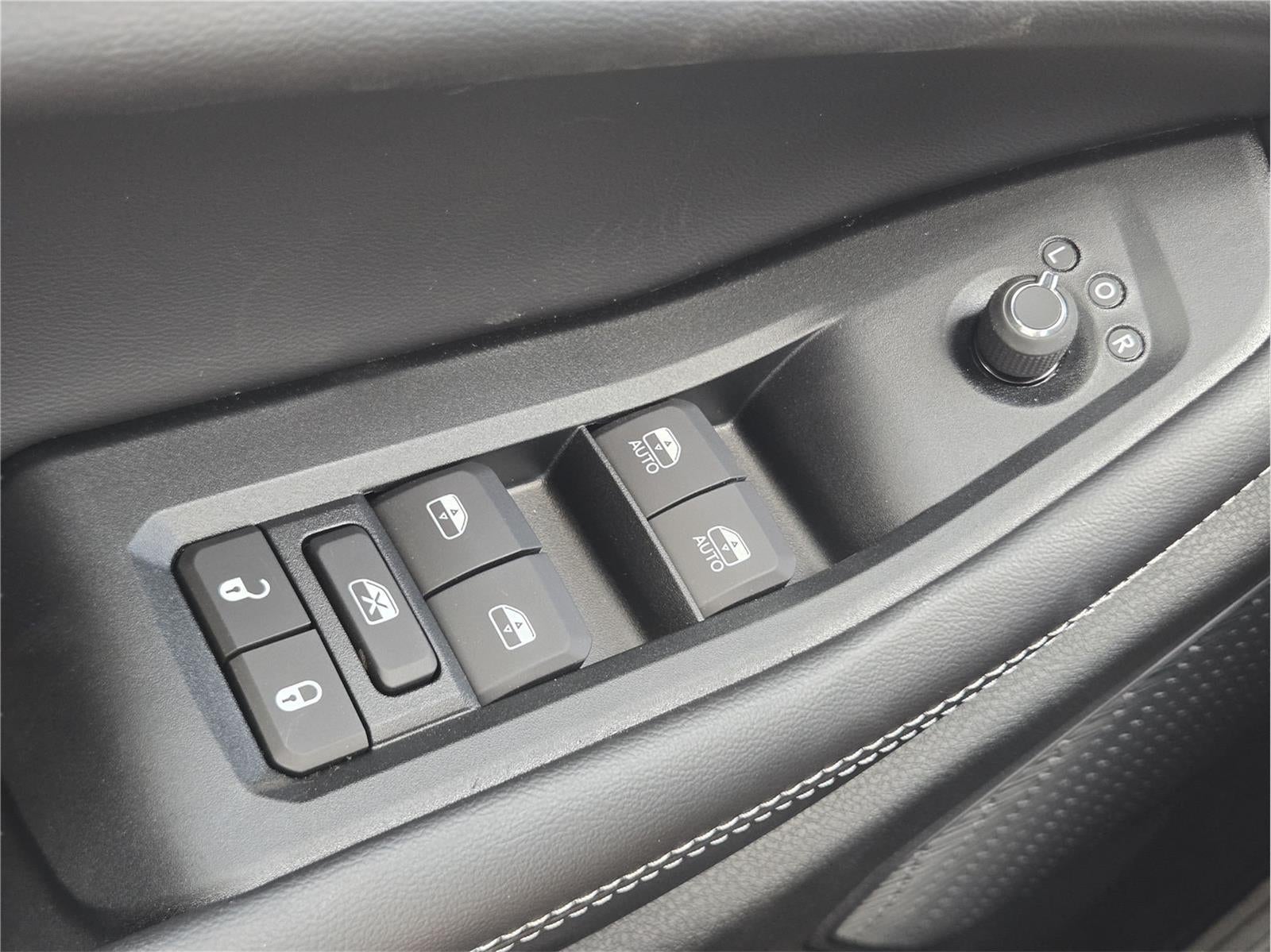 2026 Jeep Grand Cherokee L Laredo Altitude