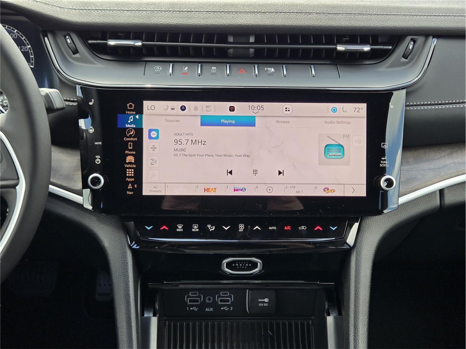 2026 Jeep Grand Cherokee L Laredo Altitude