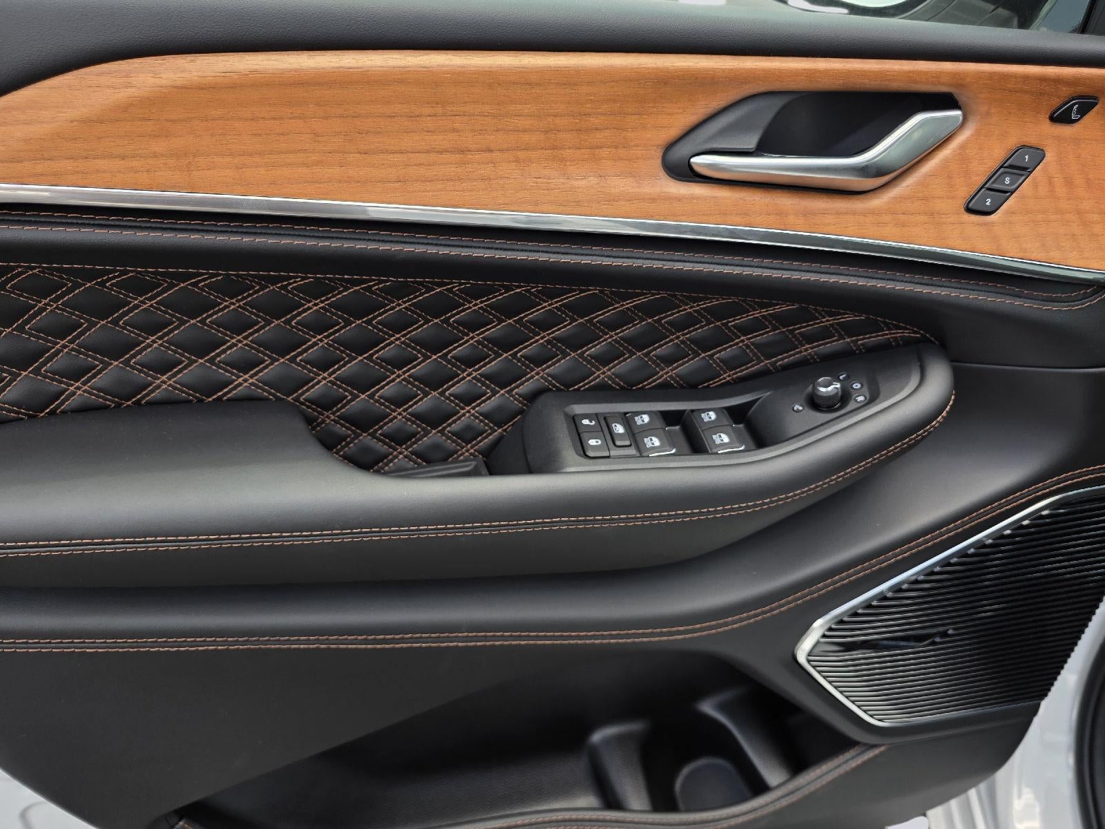 2026 Jeep Grand Cherokee L Summit