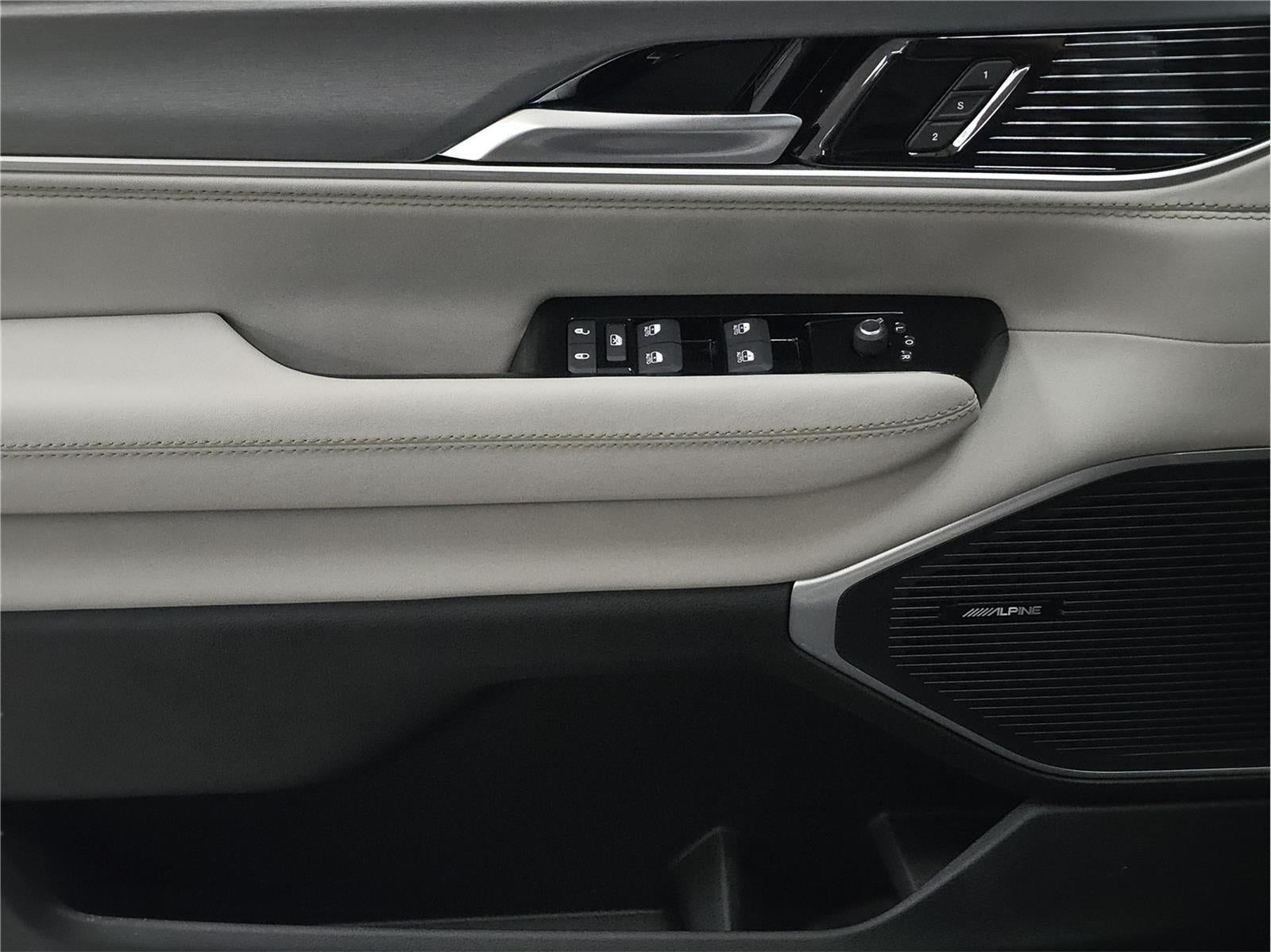2026 Jeep Grand Wagoneer L BASE