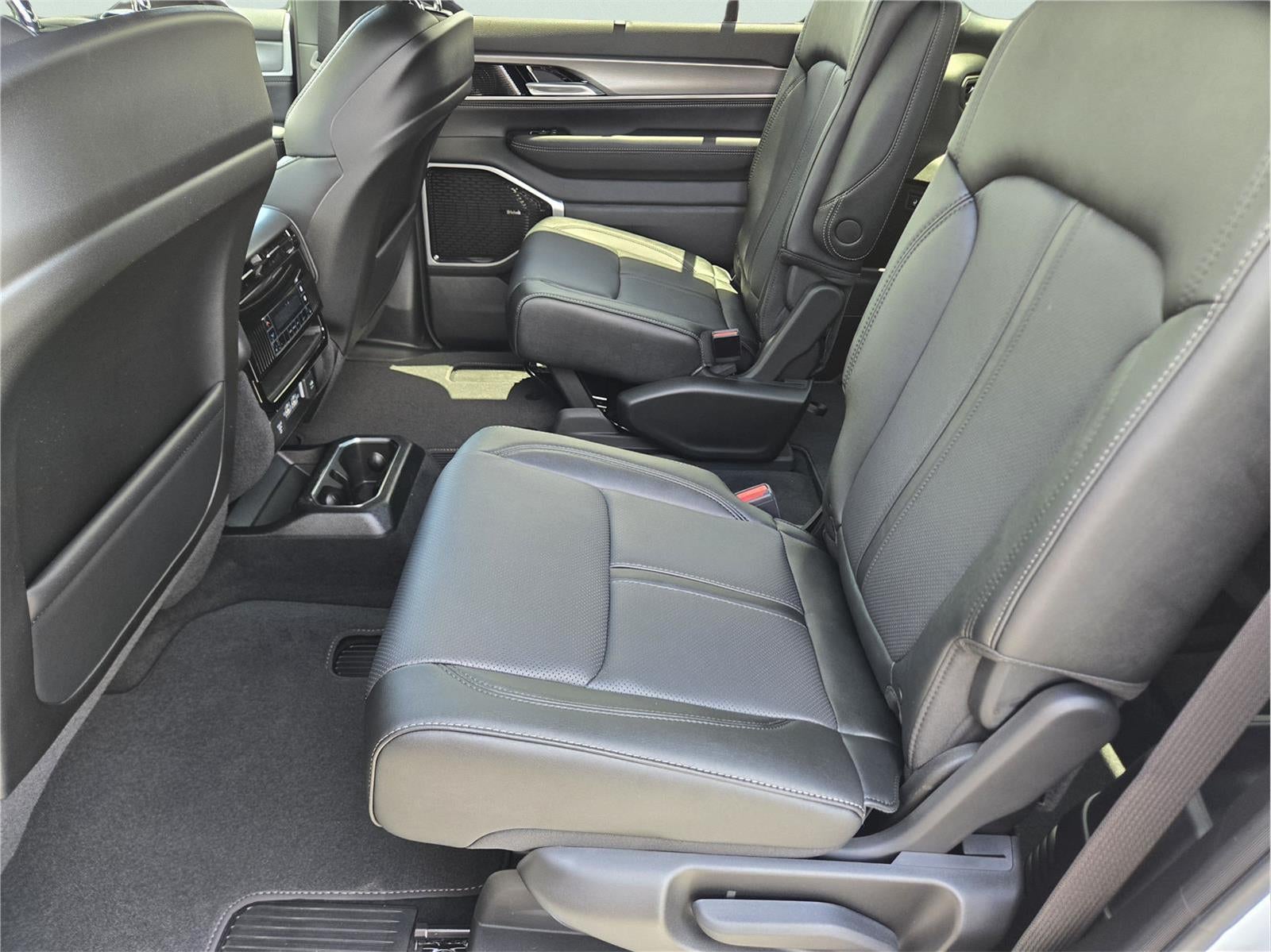 2026 Jeep Grand Wagoneer L Limited Reserve
