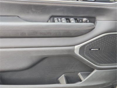 2026 Jeep Grand Wagoneer Base