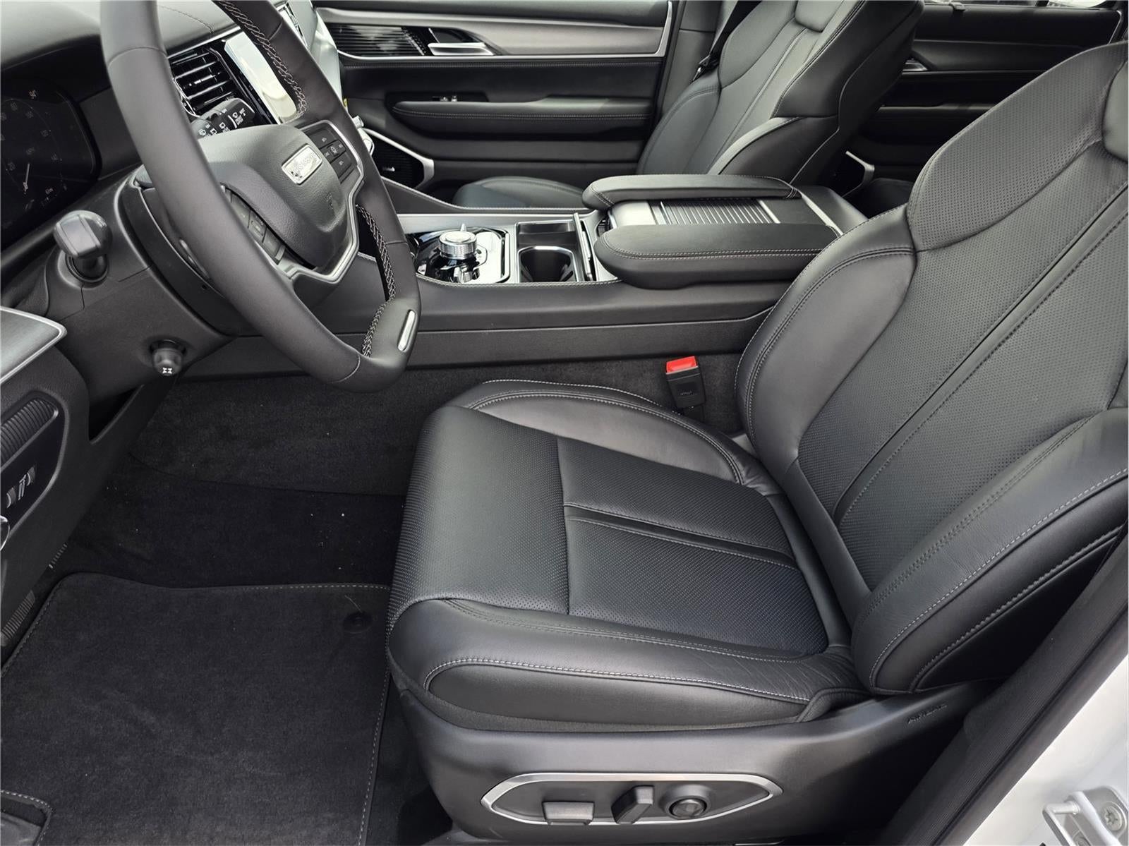 2026 Jeep Grand Wagoneer Limited Reserve